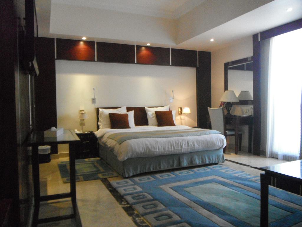 Eatabe Alexandria Hotel