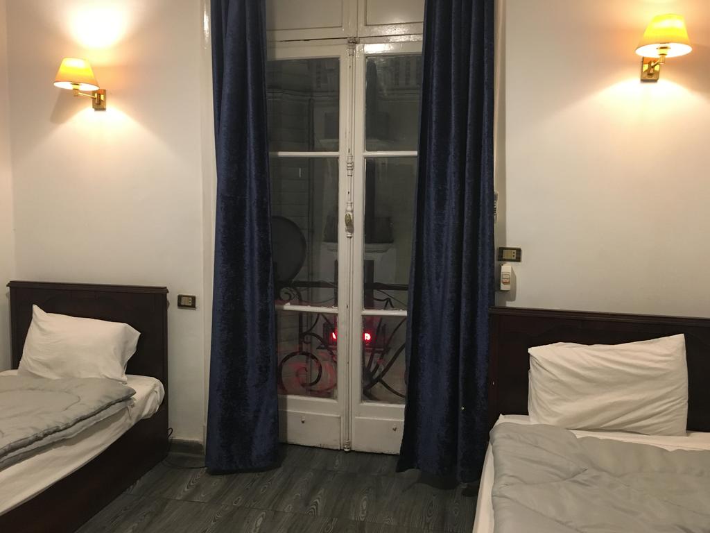 Travelers House Hotel
