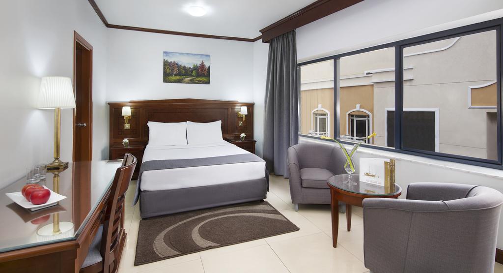 Admiral Plaza Hotel