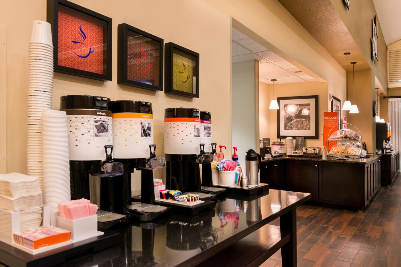 Hampton Inn & Suites Orlando/East UCF Area