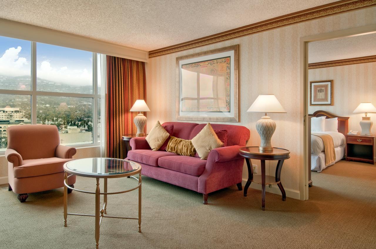 Hilton Los Angeles North/Glendale & Executive Meeting Center