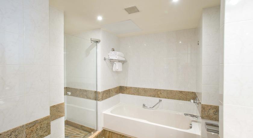 Hilton Paris Charles de Gaulle Airport