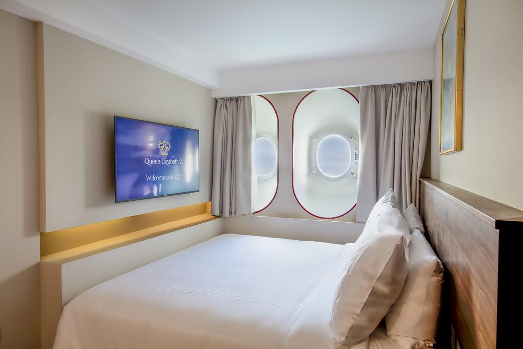 Queen Elizabeth 2 Hotel