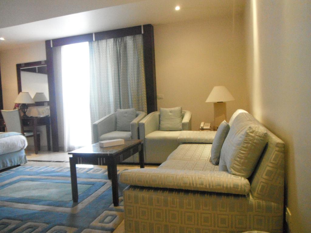 Eatabe Alexandria Hotel