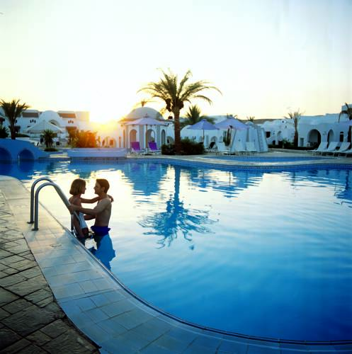 Royal Holiday Beach Resort & Casino (Ex Sonesta Beach)