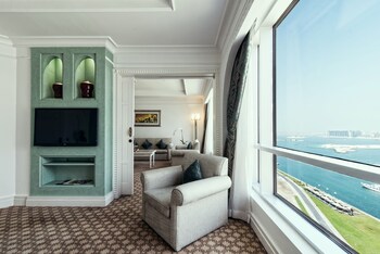 Habtoor Grand Resort, Autograph Collection