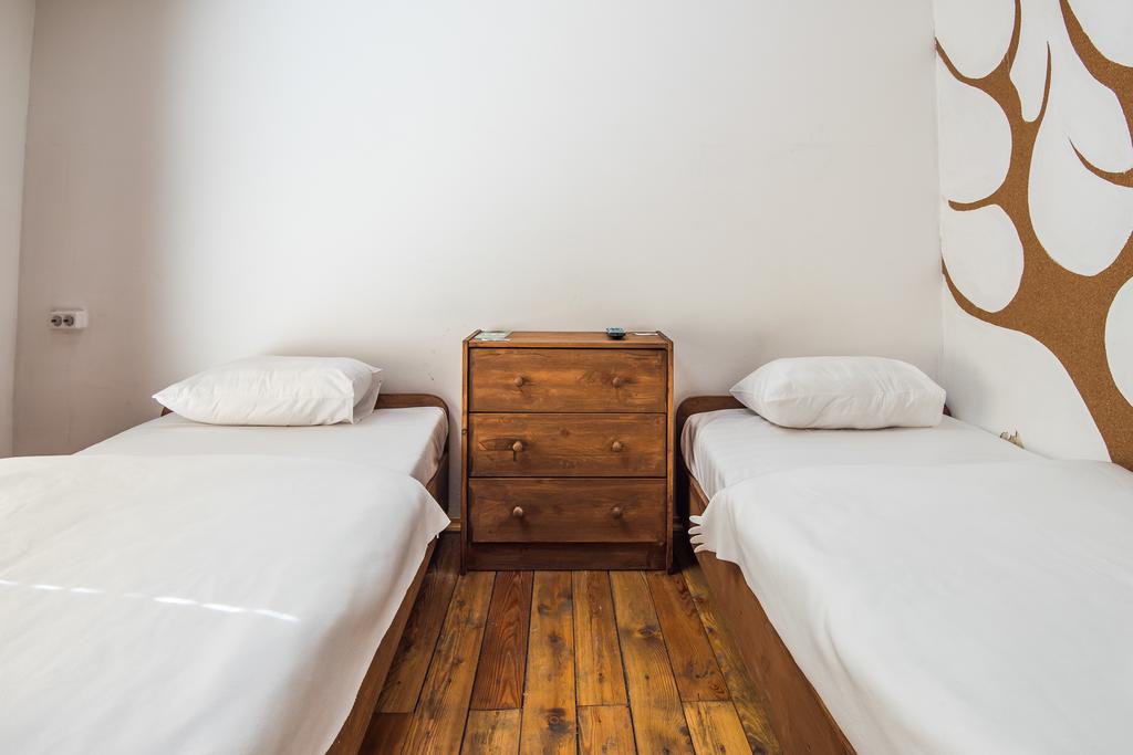 ARTWAY HOTEL