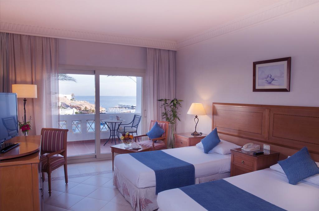 Continental Plaza Aqua Beach