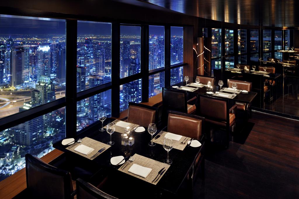 Dubai Marriott Harbour Hotel & Suites