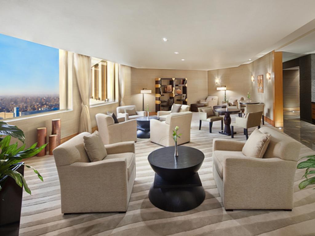 Fairmont Nile City Hotel, Cairo