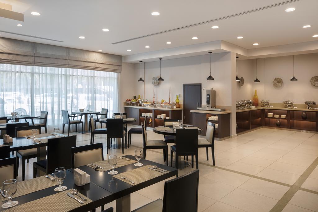 Holiday Inn Express Dubai-Safa Park