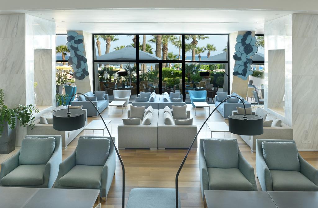 Palm Beach Hotel & Bungalows