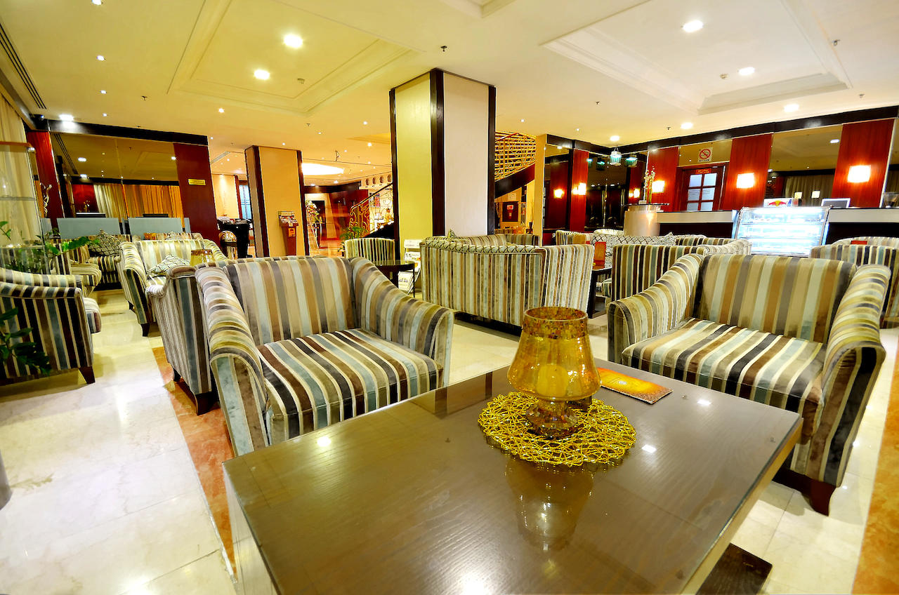 Summit Hotel