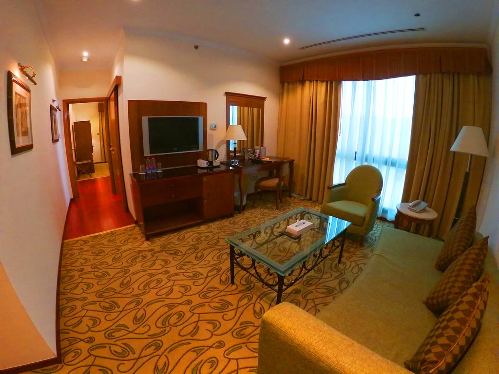 The Country Club Hotel