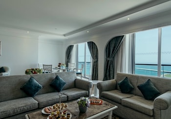 Habtoor Grand Resort, Autograph Collection