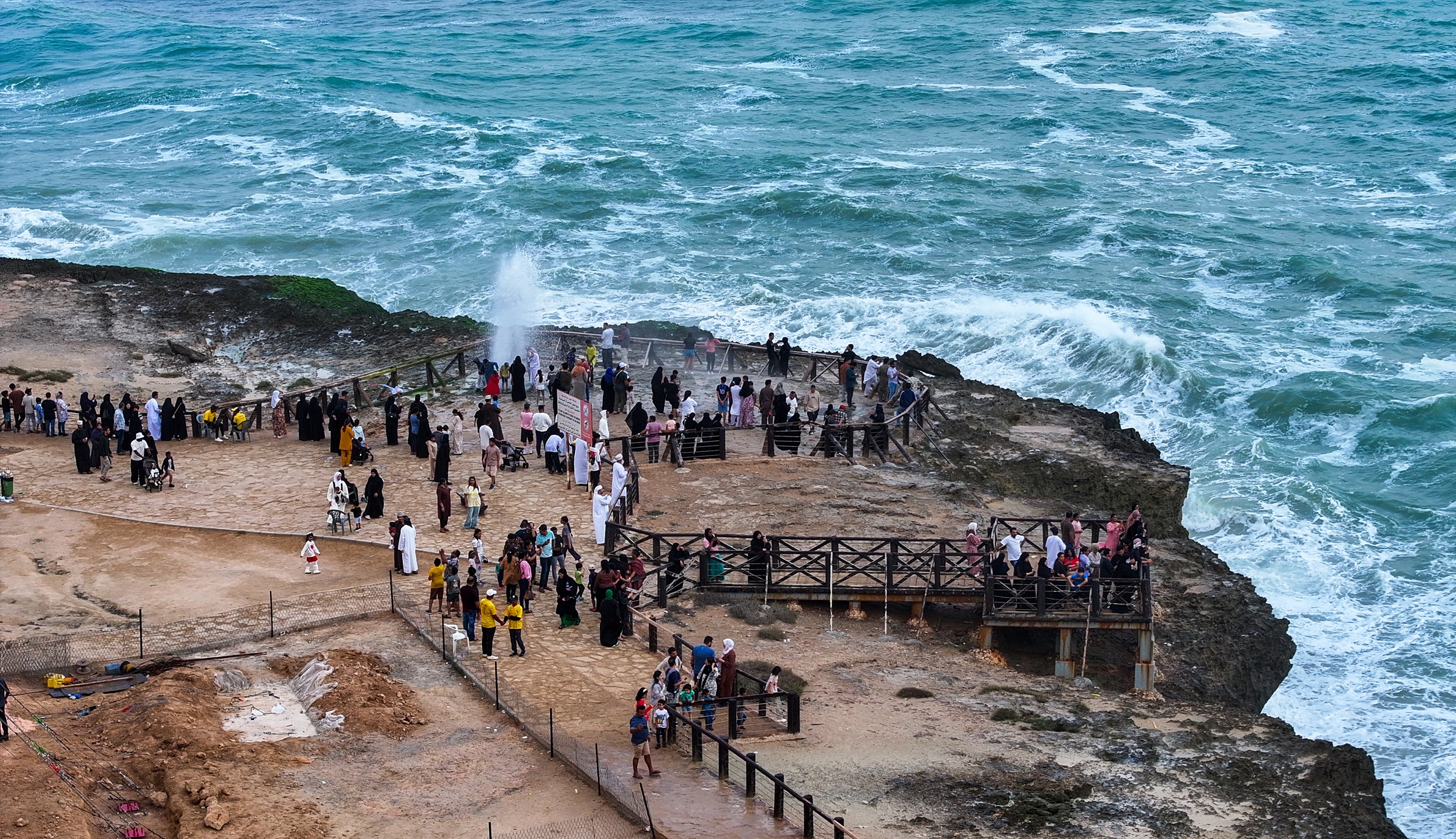 موسم خريف ظفار بسلطنة عمان يستقبل 442 ألف زائر منذ 21 يونيو حتى 31 يوليو 2025 بزيادة 7%