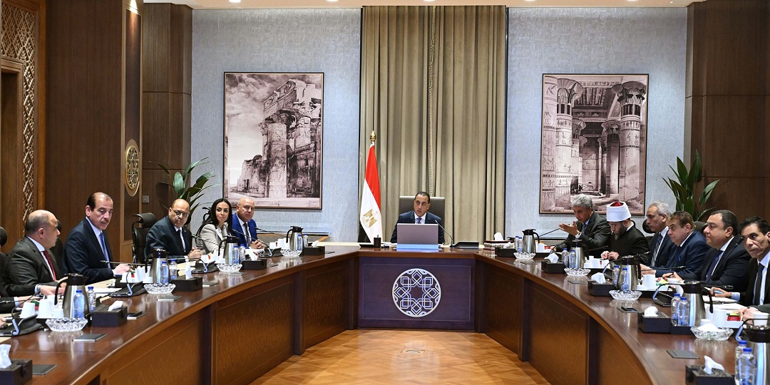 رئيس الوزراء يترأس اجتماع اللجنة العليا للحج استعدادا لموسم 1447هـ-2026م