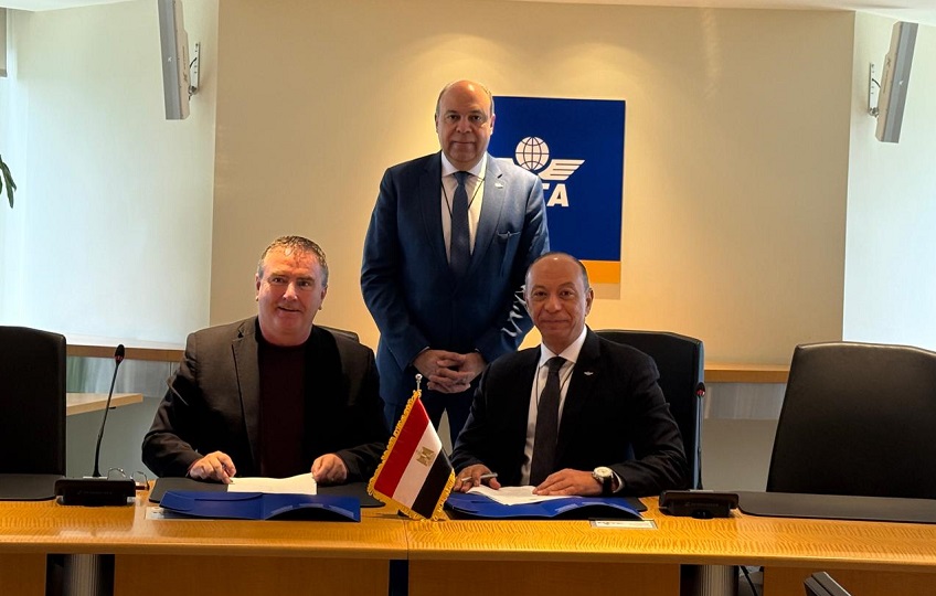 وزير الطيران يشهد توقيع مذكرة تفاهم مع "الأياتا" لتعزيز منظومة السلامة الجوية