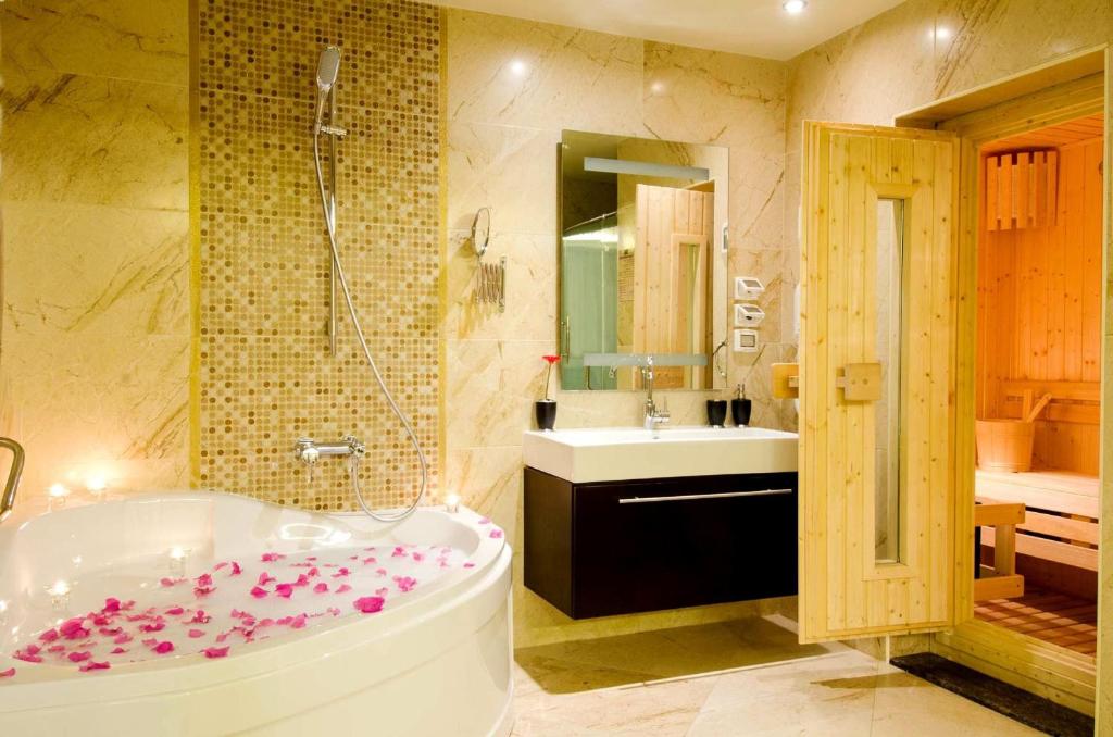 Ain Sokhna Trips - Teda Swiss Inn  (Haxa Hotel )