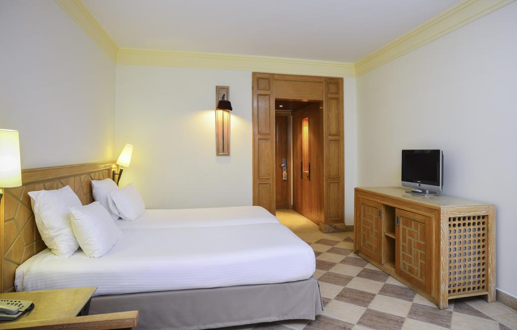 Sharm El Sheikh trips - Novotel Beach Sharm Hotel