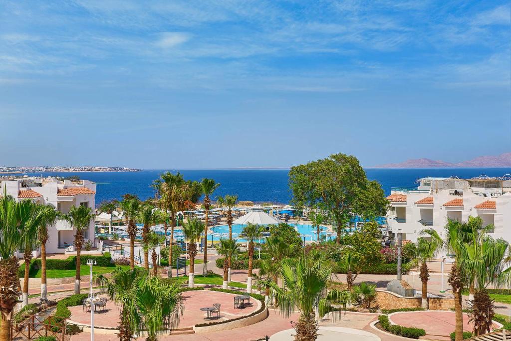 Sharm El Sheikh trips - Dreams Beach Resort