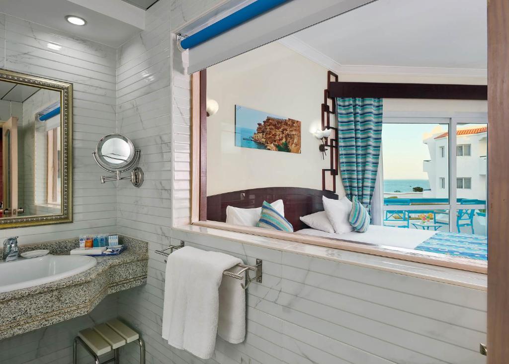 Sharm El Sheikh trips - Dreams Beach Resort