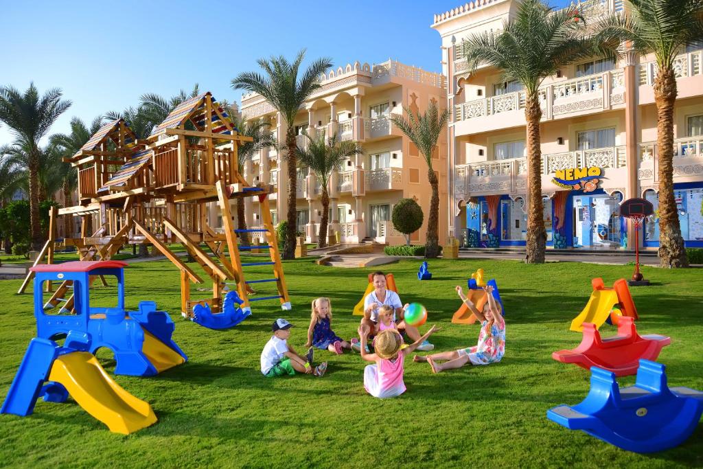 Hugharda trips - Pick Albatros Palace Resort