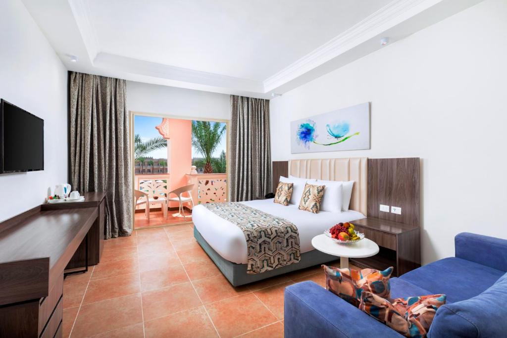 Hugharda trips - Pick Albatros Palace Resort