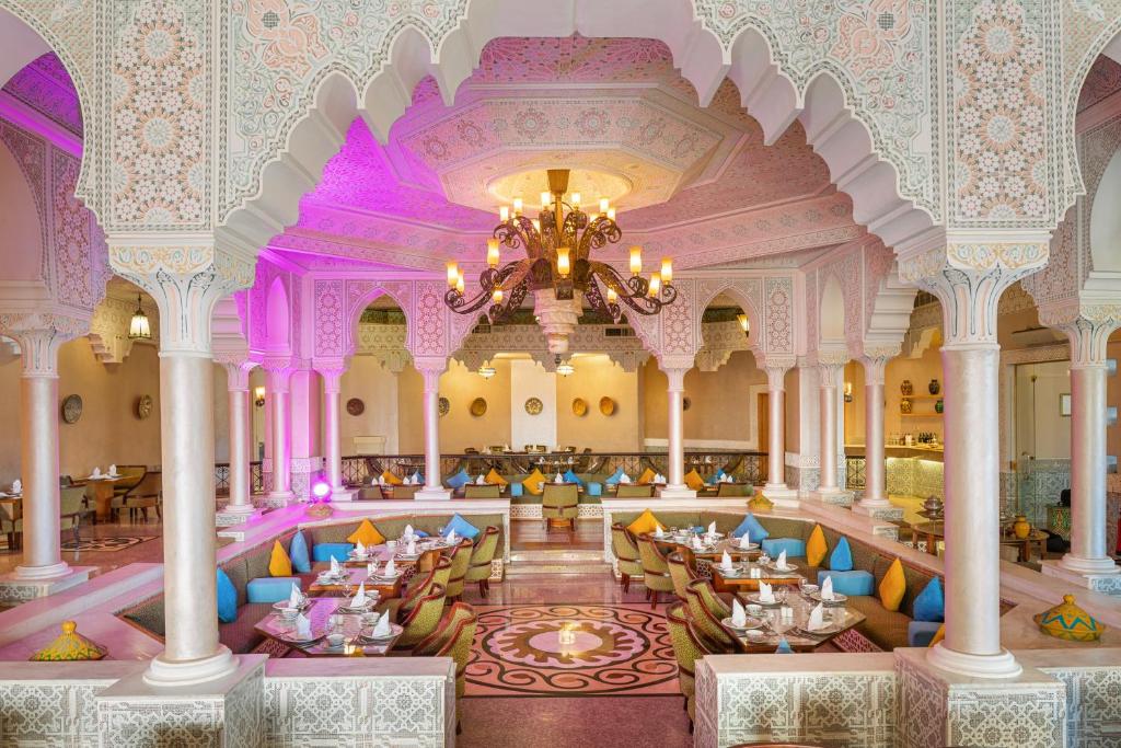 Hugharda trips - Pick Albatros Palace Resort