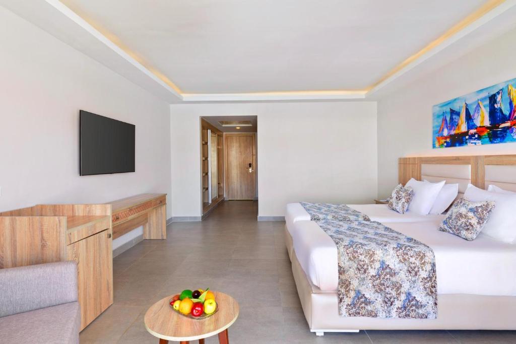 Marsa Alam Trips - Pickalbatros Sea World Resort