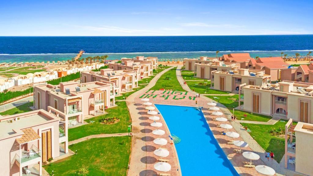 Marsa Alam Trips - Pickalbatros Sea World Resort