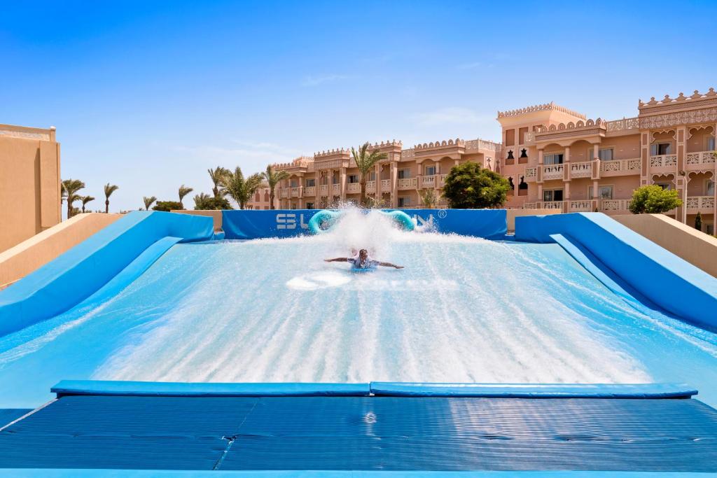 hurghada trips - Beach Albatros Resort
