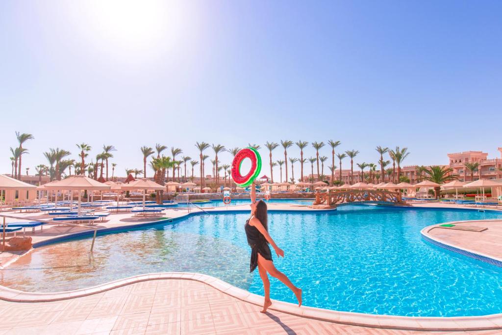 hurghada trips - Beach Albatros Resort