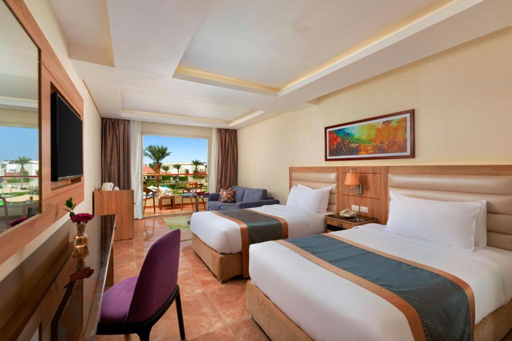 Hurghada trips - Pick Albatros Dana Beach Resort