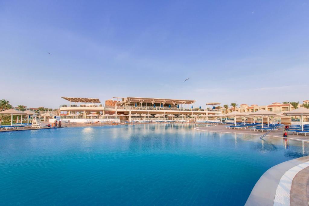 Hurghada trips - Pick Albatros Dana Beach Resort