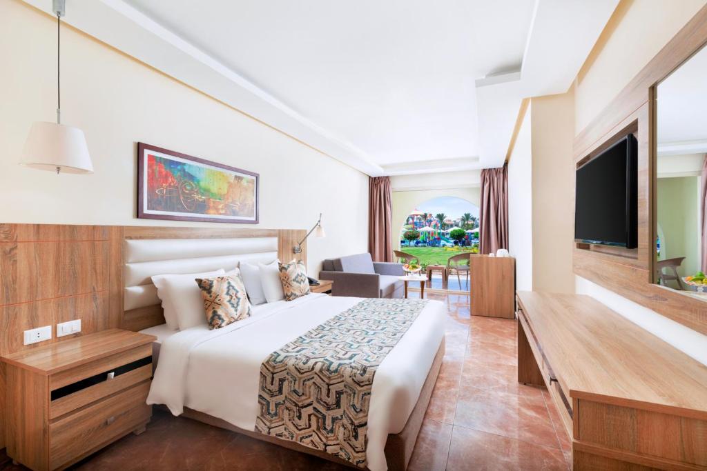 Hurghada trips - Pick Albatros Dana Beach Resort