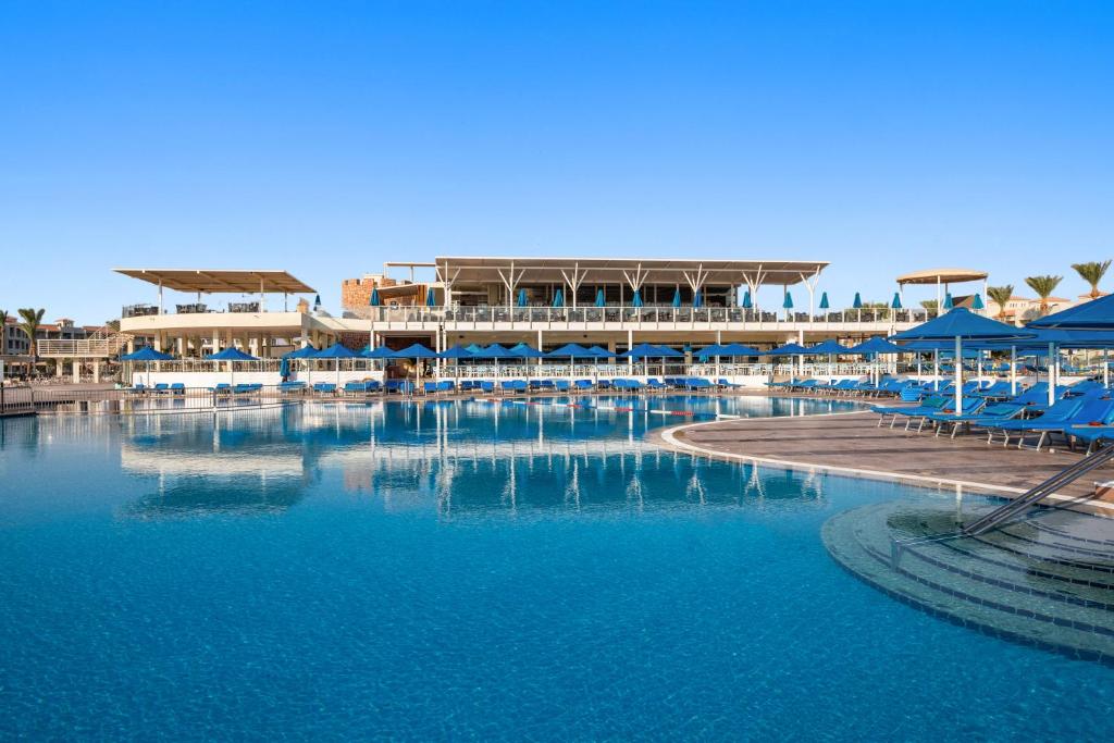 Hurghada trips - Pick Albatros Dana Beach Resort