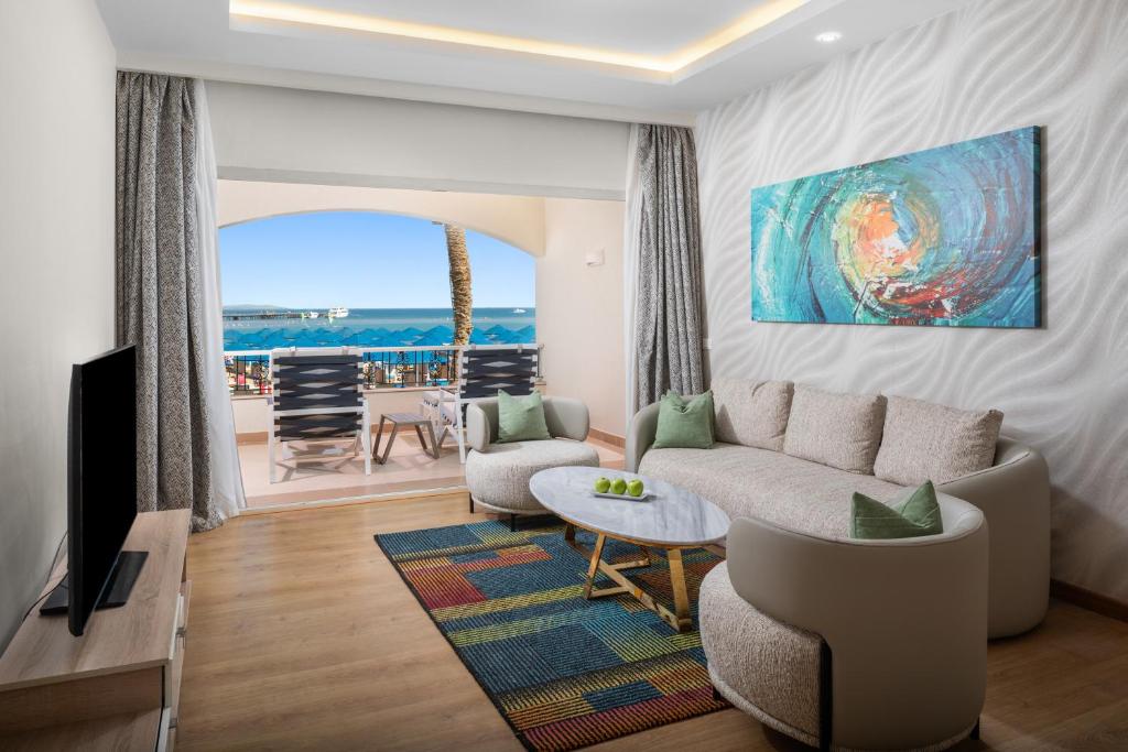Hurghada trips - Pick Albatros Dana Beach Resort