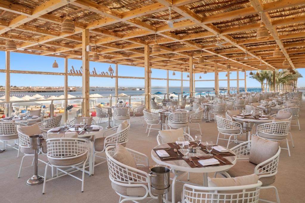 Hurghada trips - Pick Albatros Dana Beach Resort