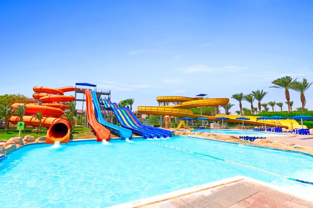 Sharm El Sheikh trips - Pickalbatros Royal Moderna Resort
