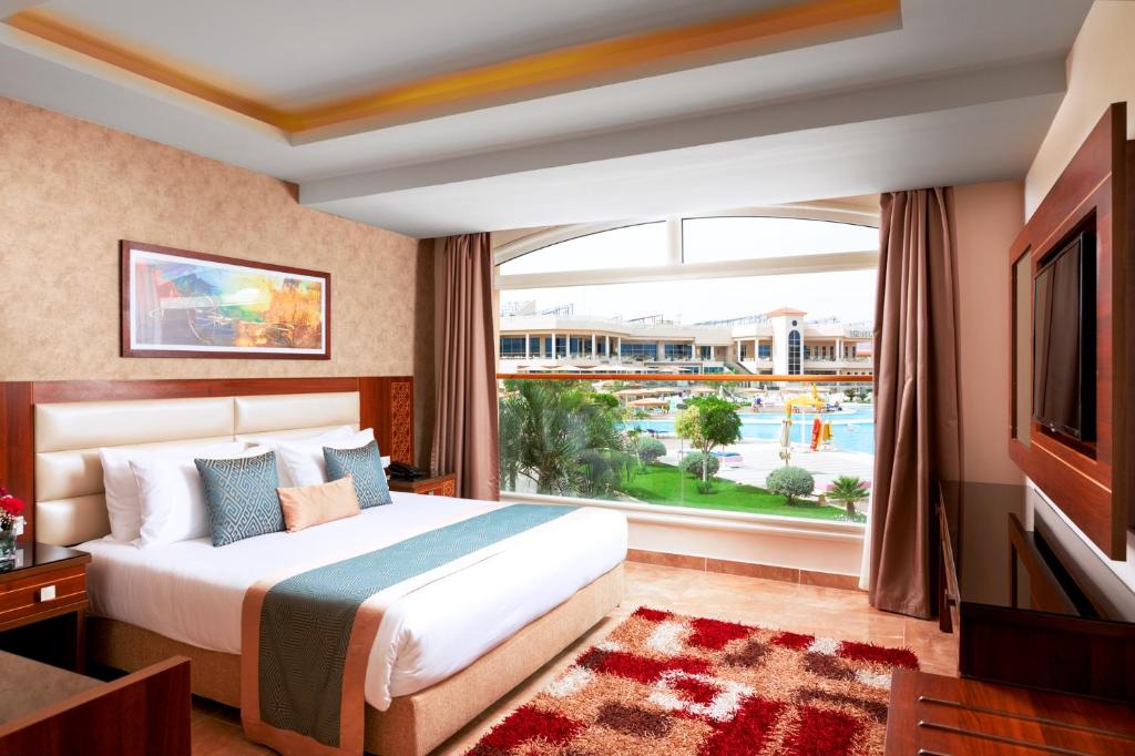 Sharm El Sheikh trips - Pickalbatros Royal Moderna Resort