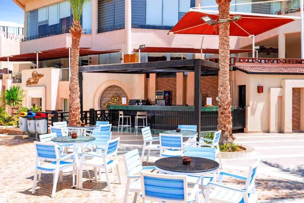 Sharm El Sheikh trips - Pickalbatros Royal Moderna Resort