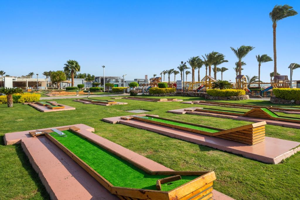 Sharm El Sheikh trips - Pickalbatros Royal Moderna Resort