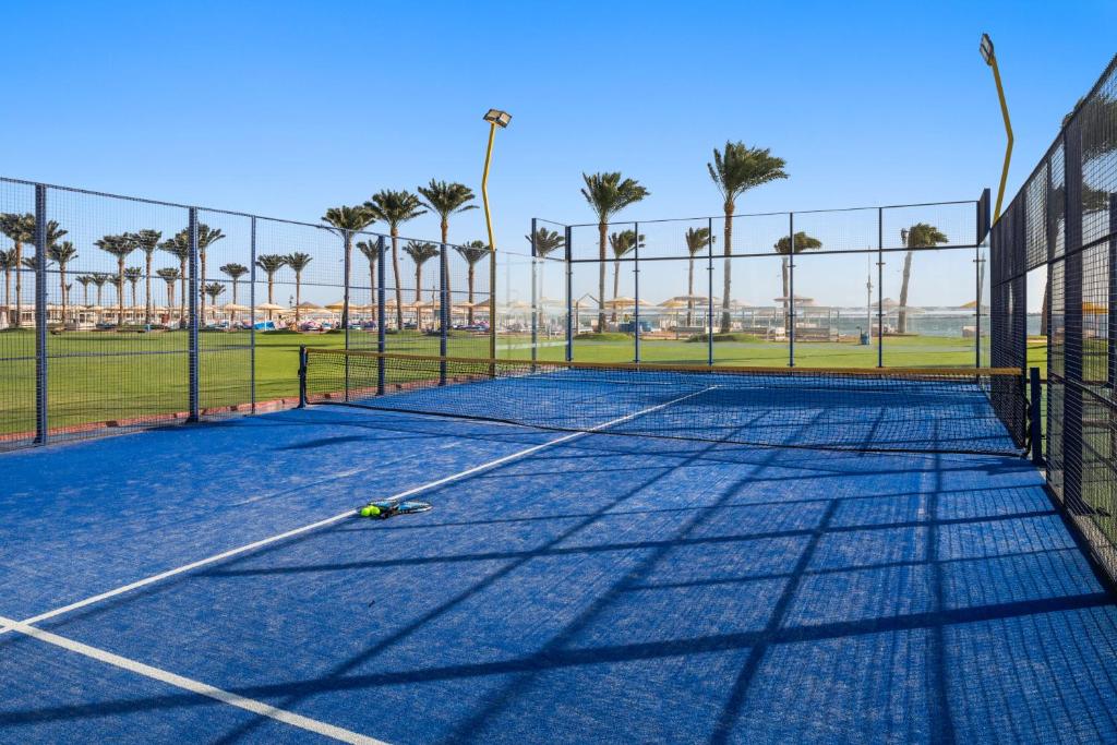 Sharm El Sheikh trips - Pickalbatros Royal Moderna Resort