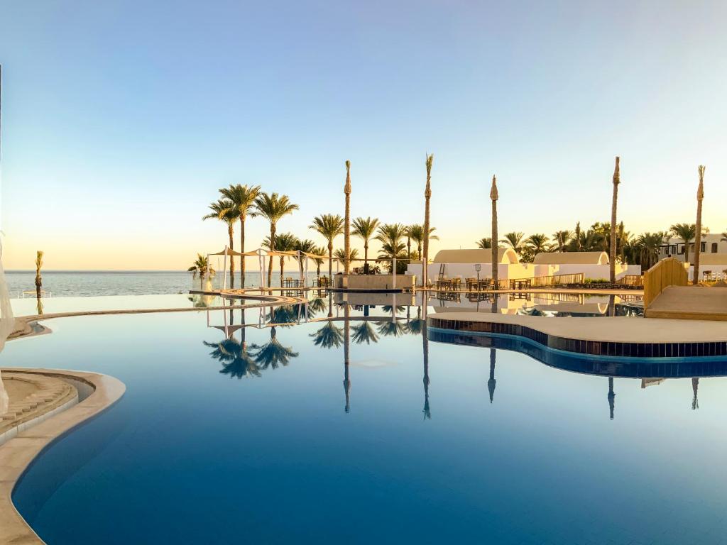 Sharm El Sheikh trips - Sunrise Diamond Beach Resort