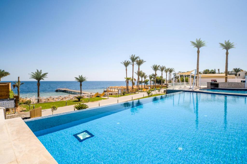 Sharm El Sheikh trips - Sunrise Diamond Beach Resort