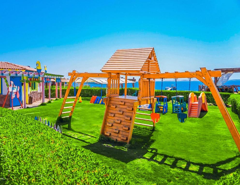 Sharm El Sheikh trips - Charmillion Club Resort