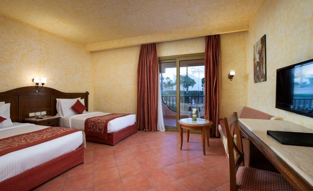 Sharm El Sheikh trips - Charmillion Sea Life Resort