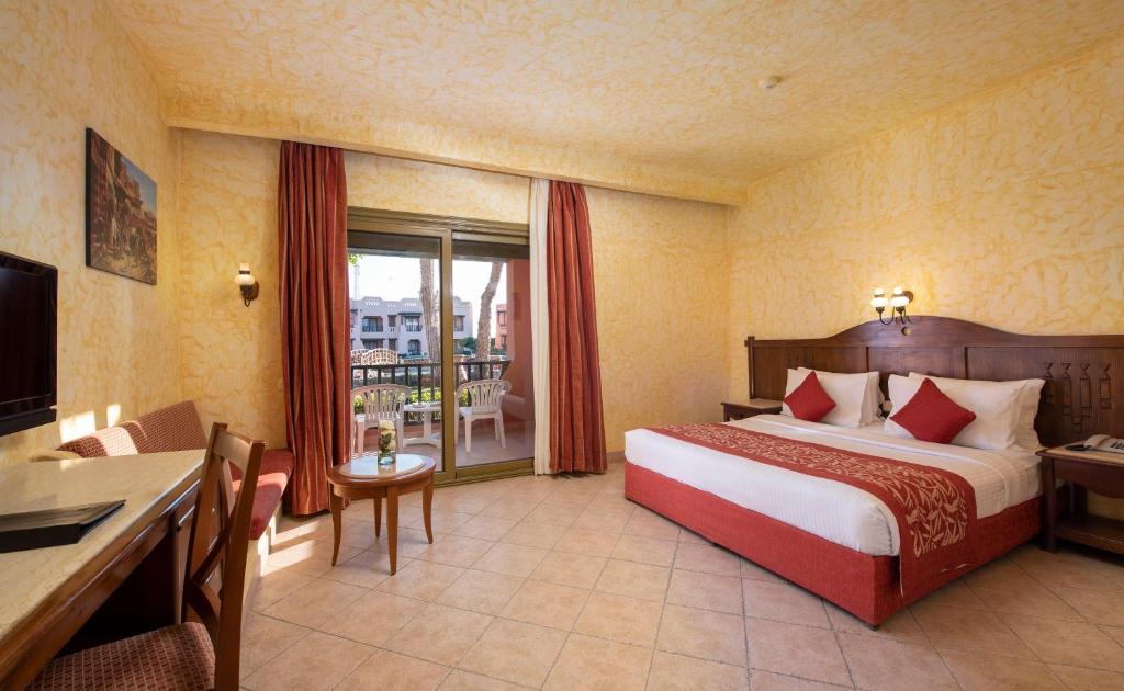 Sharm El Sheikh trips - Charmillion Sea Life Resort