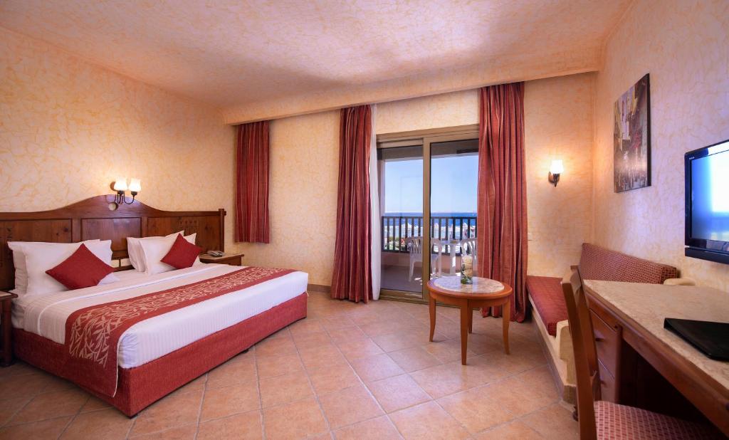 Sharm El Sheikh trips - Charmillion Sea Life Resort